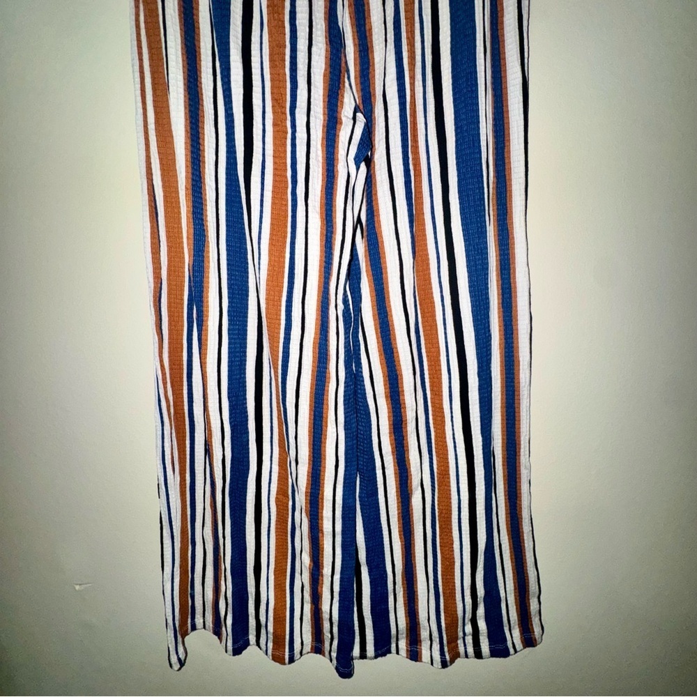 Love Tree Striped Cropped Pants in Blue/White/Tan - Picture 8 of 8